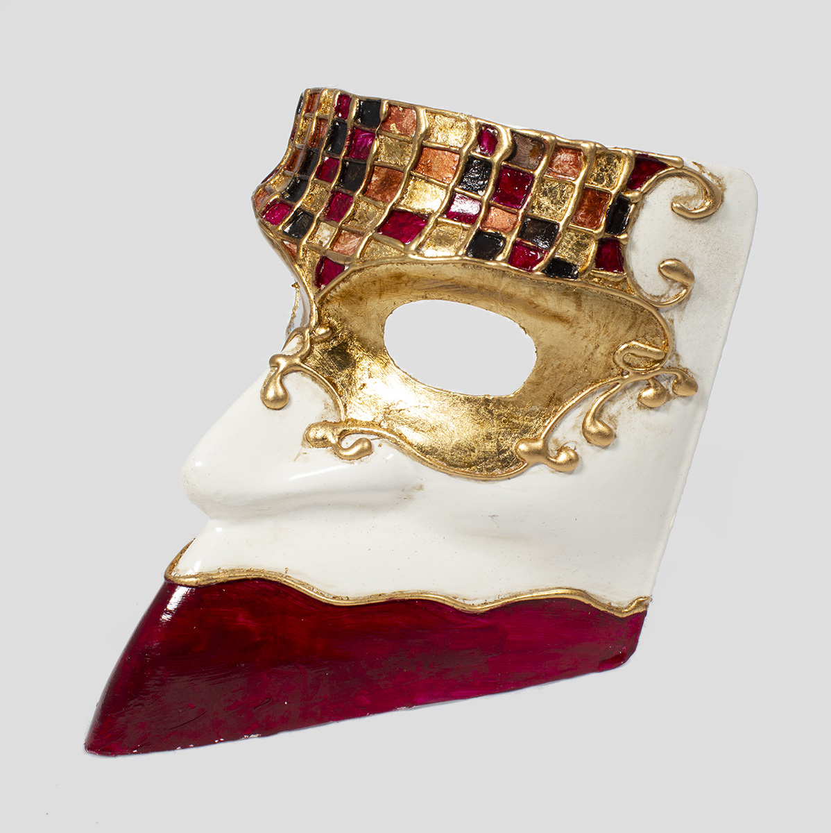 Bauta_Tays_Papier_mach&egrave;_venetian_maskVeneziamaschere_by_la_gioia__364_Tays